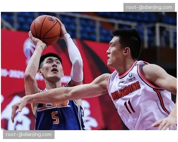 开拓者体格优势防守端对抗明显，依赖快节奏攻防转换